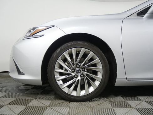 Used 2021 Lexus ES 350 Luxury image 7