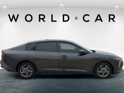 Certified 2025 Kia K4 FWD image 8