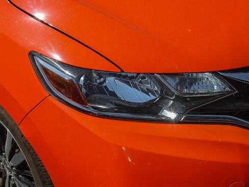 Used 2019 Honda Fit EX image 2