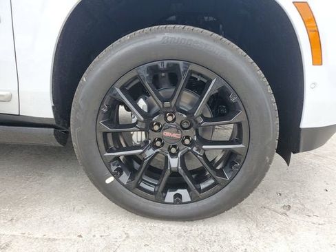 New 2026 GMC Yukon XL Denali w/ Sun & Power Step Package AWD/4WD image 6