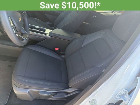 New 2026 Chevrolet Equinox EV LT image 16