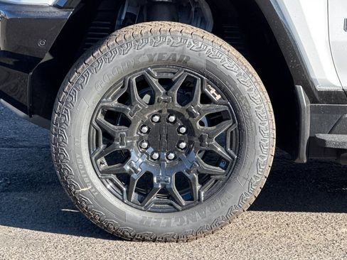 New 2026 GMC Hummer EV 4x4 Crew Cab image 27