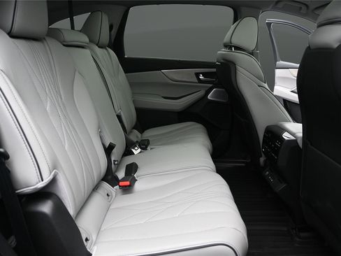 Certified 2026 Acura MDX SH-AWD w/ Advance Package image 20