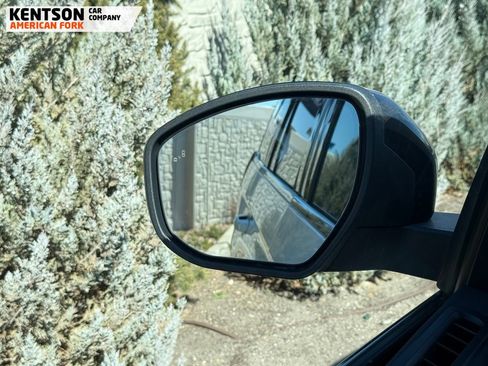 Used 2025 Ford Expedition Platinum image 26