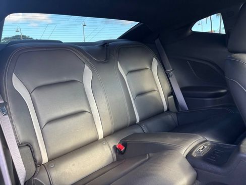 Used 2016 Chevrolet Camaro SS RWD image 11