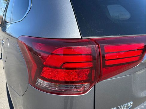 Used 2021 Mitsubishi Outlander SEL AWD/4WD image 34