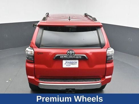 Used 2024 Toyota 4Runner TRD Off-Road Premium AWD/4WD image 25