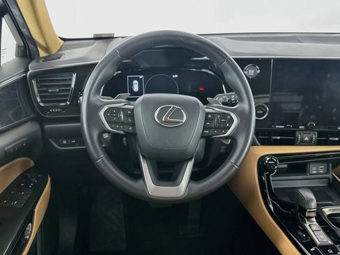 Used 2024 Lexus NX 250 FWD image 18