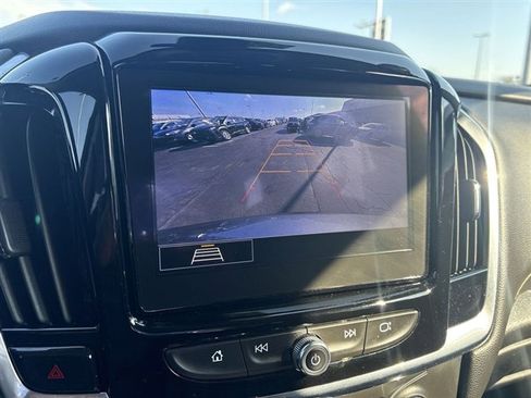 Certified 2020 Chevrolet Traverse LT image 14
