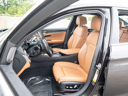 Used 2020 BMW 540i xDrive w/ Premium Package AWD/4WD image 16