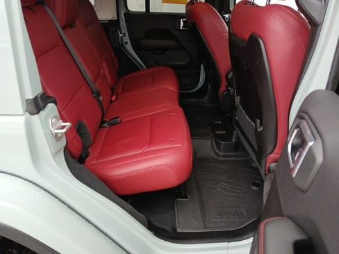 Used 2024 Jeep Wrangler Unlimited Rubicon 392 image 29