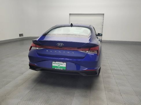 Used 2021 Hyundai Elantra SE image 7