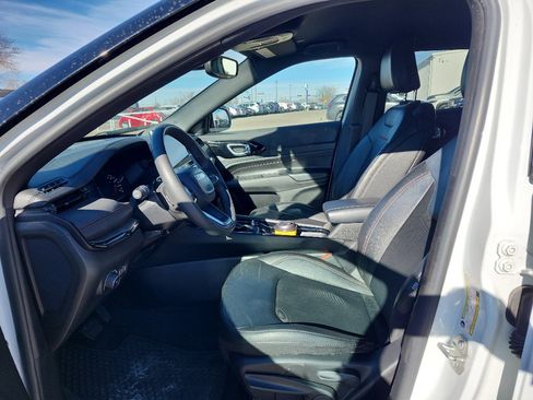 Used 2024 Jeep Compass Trailhawk image 15