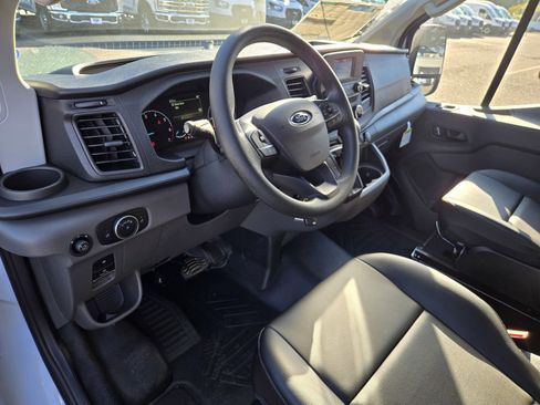 New 2025 Ford Transit 250 Low Roof AWD image 7