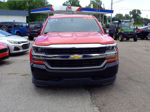 Used 2017 Chevrolet Silverado 1500 W/T w/ Trailering Package RWD image 2