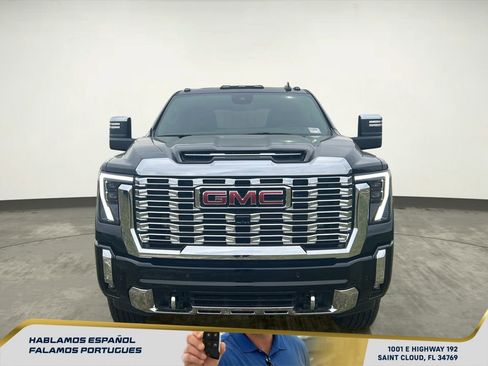 New 2026 GMC Sierra 2500 Denali w/ Denali Reserve Package image 9