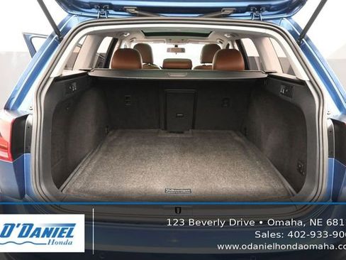 Used 2017 Volkswagen Golf Alltrack SE AWD/4WD image 36