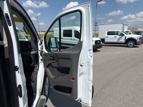 Used 2024 Ford Transit 250 Low Roof w/ Exterior Upgrade Package RWD image 22
