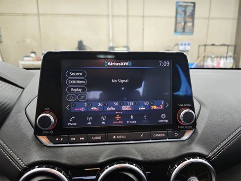 Used 2020 Nissan Sentra SV image 21