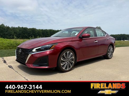 Used 2023 Nissan Altima 2.5 SL AWD/4WD image 1