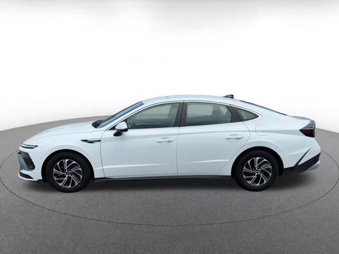 Used 2026 Hyundai Sonata Blue FWD image 7