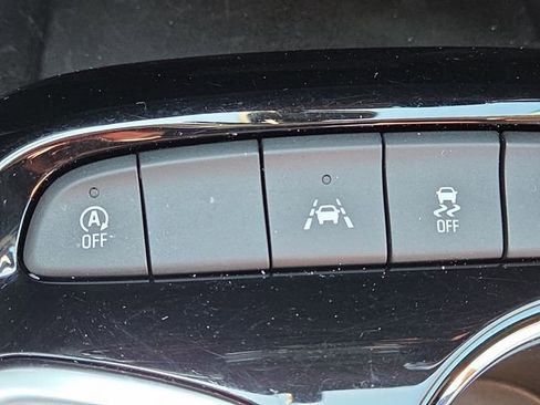 Used 2023 Buick Encore GX Select w/ Sport Touring Package image 38