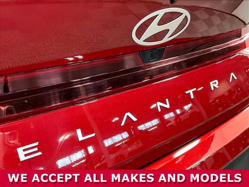 Used 2025 Hyundai Elantra Sport FWD image 22