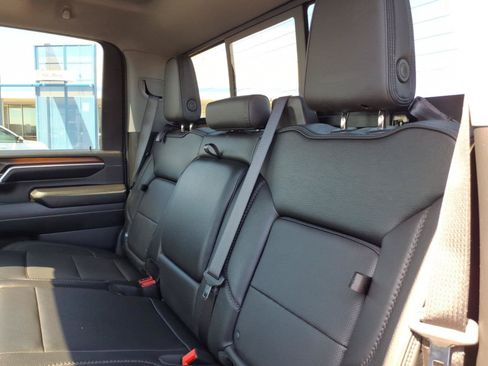 Used 2024 GMC Sierra 3500 Denali w/ Technology Package AWD/4WD image 13