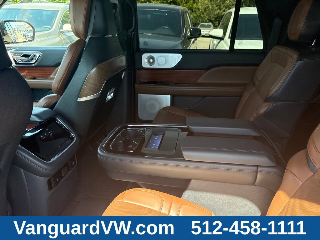 Used 2024 Lincoln Navigator L Reserve AWD/4WD image 34