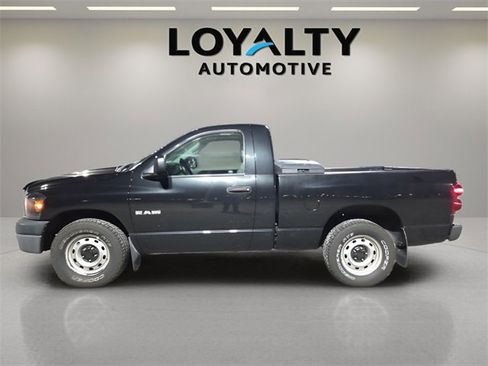Used 2008 Dodge Ram 1500 Truck ST image 2