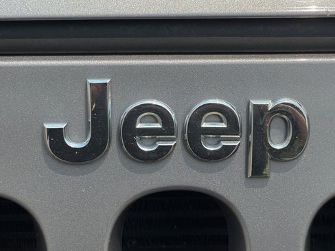 Used 2018 Jeep Wrangler Unlimited Sport S AWD/4WD image 31