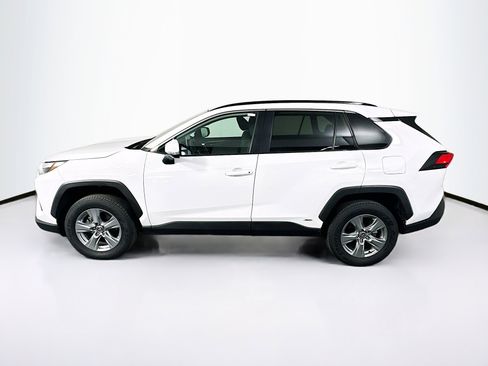 Used 2025 Toyota RAV4 XLE image 4