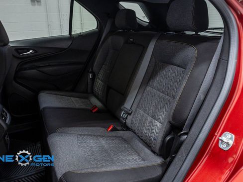 Used 2024 Chevrolet Equinox LT FWD image 28