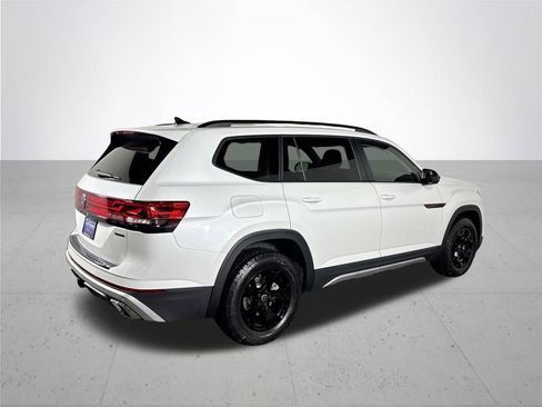 New 2026 Volkswagen Atlas Peak Edition AWD/4WD image 6