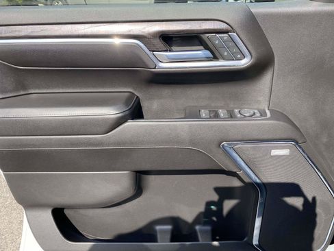 Used 2023 Chevrolet Silverado 1500 LTZ RWD image 9