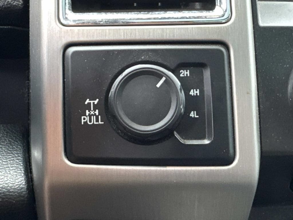 Used 2017 Ford F350 Platinum AWD/4WD image 39