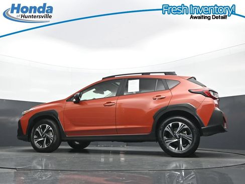 Used 2025 Subaru Crosstrek 2.5i Premium AWD/4WD image 31