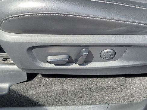 Used 2025 INFINITI QX60 Pure image 25