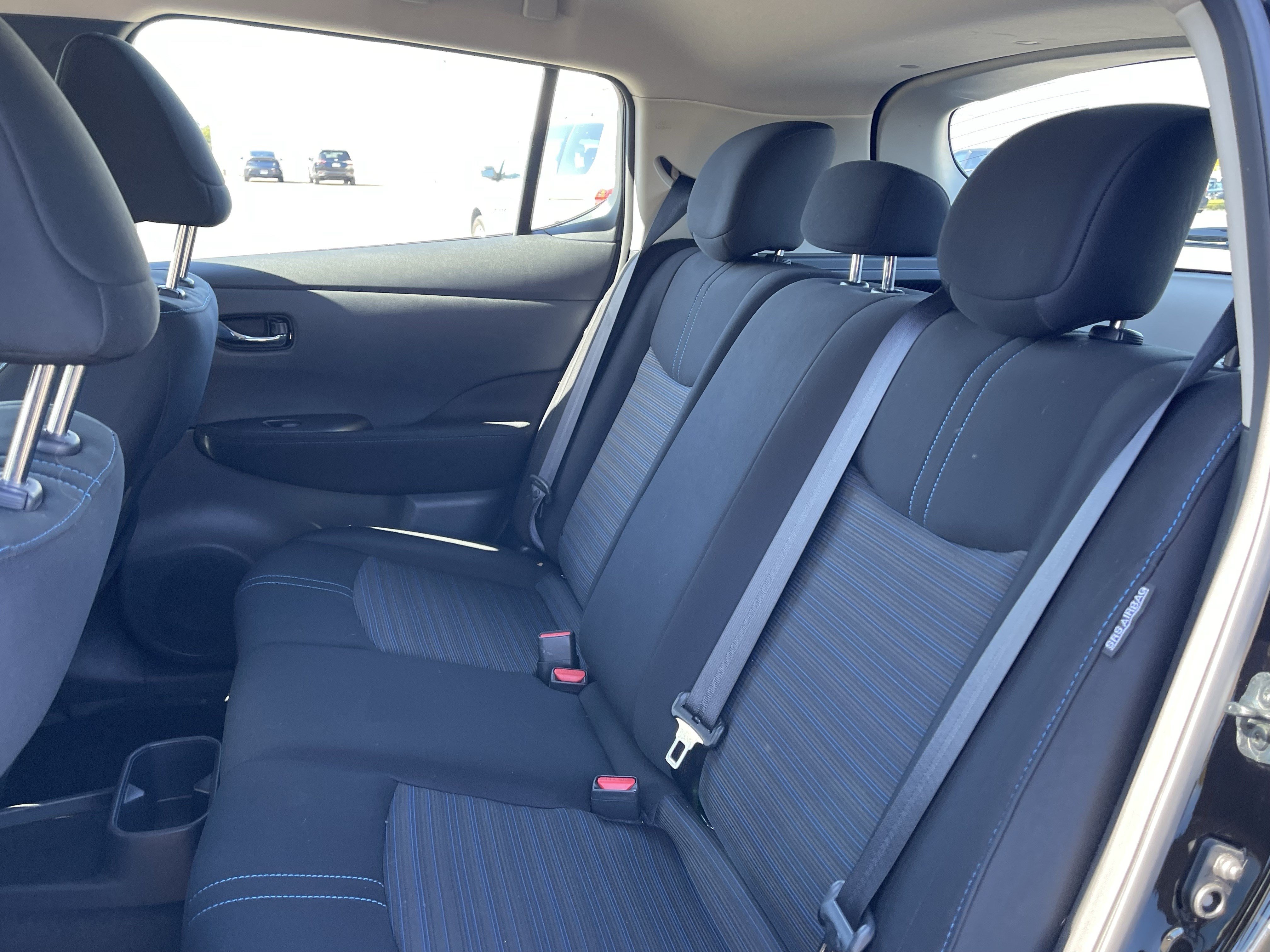 Used 2025 Nissan Leaf S FWD image 15