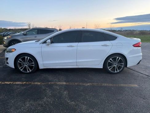 Used 2019 Ford Fusion Titanium FWD image 7