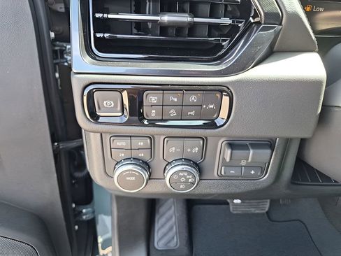 New 2026 GMC Yukon XL AT4 w/ AT4 Preferred Package image 34