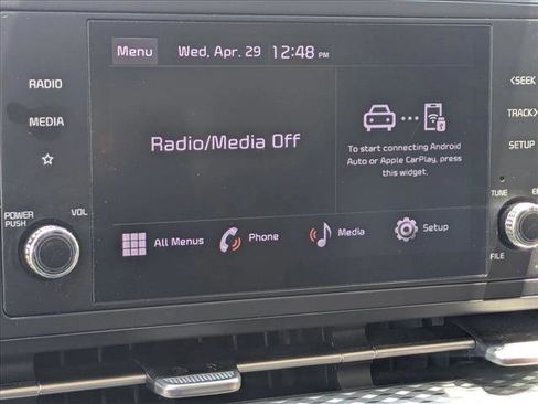 Used 2024 Kia Carnival LX FWD image 8