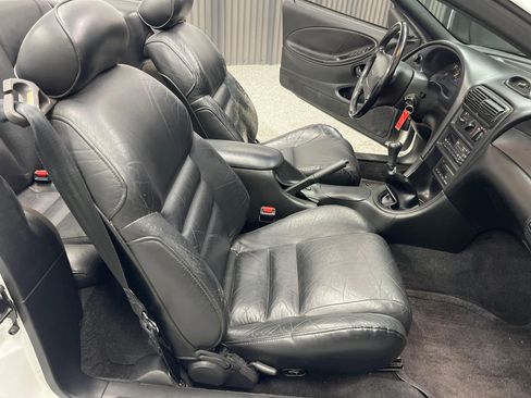 Used 1995 Ford Mustang GT image 24