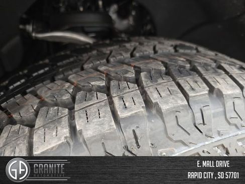 New 2026 GMC Sierra 1500 SLT w/ SLT Premium Plus Package image 28