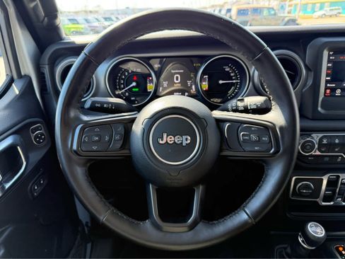 Used 2023 Jeep Wrangler Unlimited w/ Cold Weather Group image 14