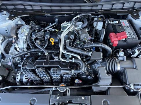 New 2025 Nissan Altima 2.5 SR image 11