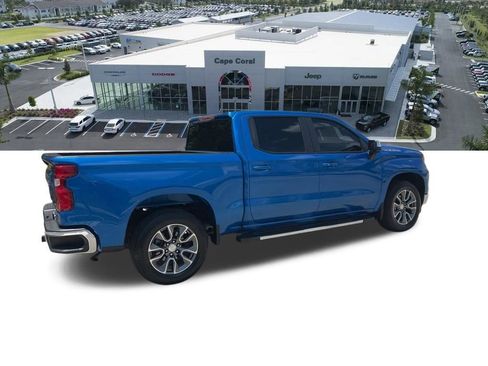 Used 2024 Chevrolet Silverado 1500 LT RWD image 15
