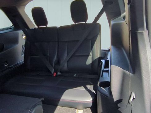 Used 2025 Ford Explorer ST-Line w/ ST-Line Street Pack AWD/4WD image 36