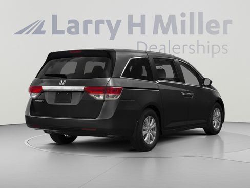 Used 2016 Honda Odyssey EX image 2
