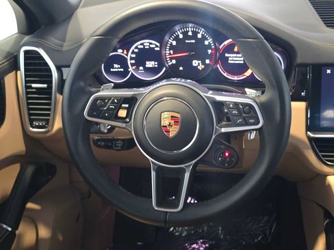 Used 2023 Porsche Cayenne Coupe AWD/4WD image 20
